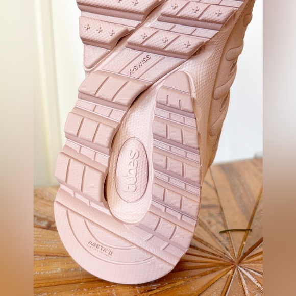 NWT K-Swiss Tubes Pharo Stylish Pink Women's Sneakers in Size 10 - Picture 8 of 12